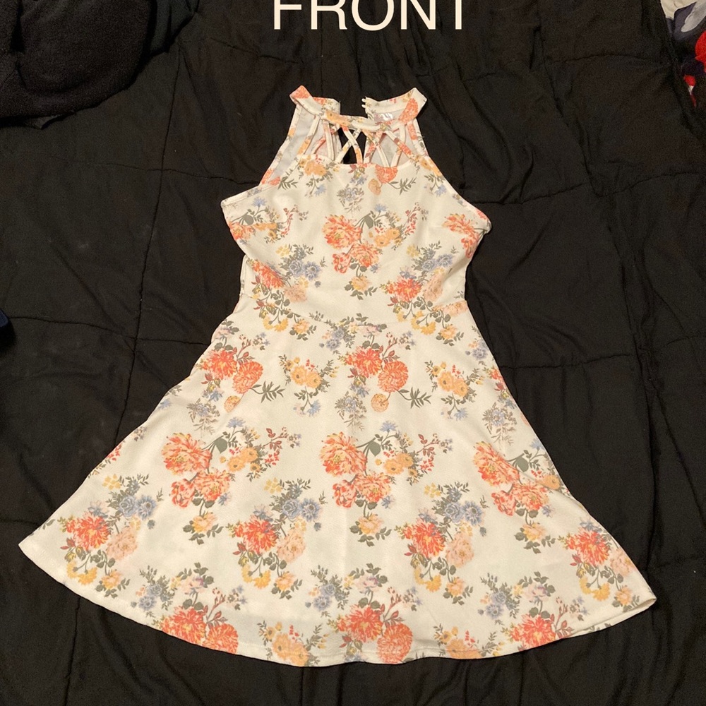 Super cute Summer dress. Never worn!
